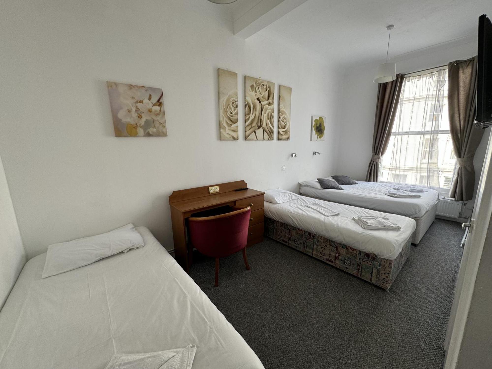 Carlton Court Hotel Eastbourne Eksteriør billede