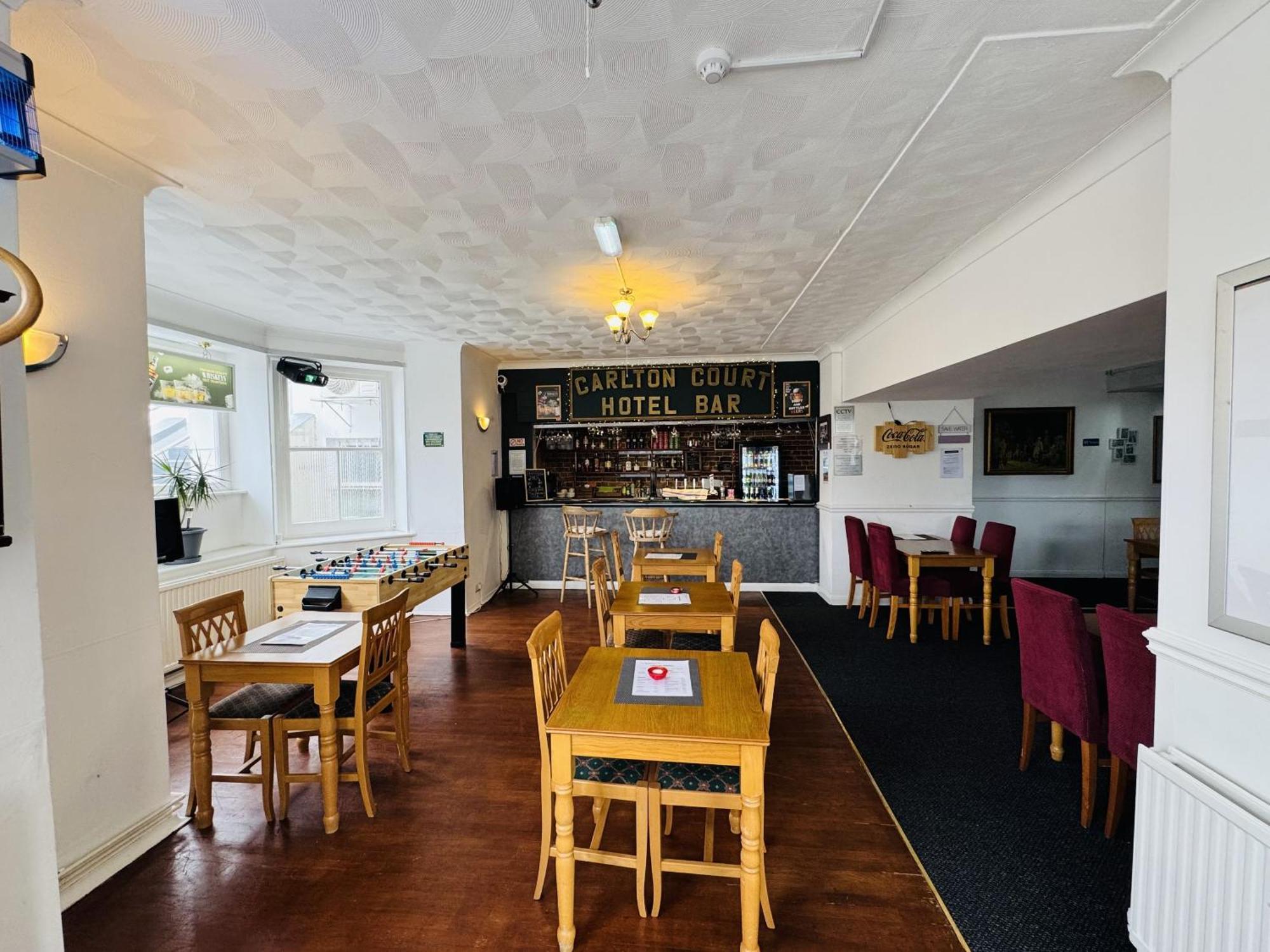 Carlton Court Hotel Eastbourne Eksteriør billede